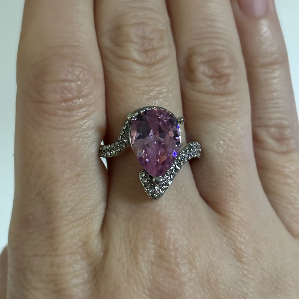 Gorgeous Large Pink and Silver Cocktail Ring - Picture 2 of 5